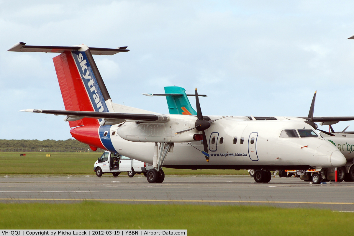 VH-QQJ, 1994 De Havilland Canada DHC-8-102A Dash 8 C/N 392, At Brisbane