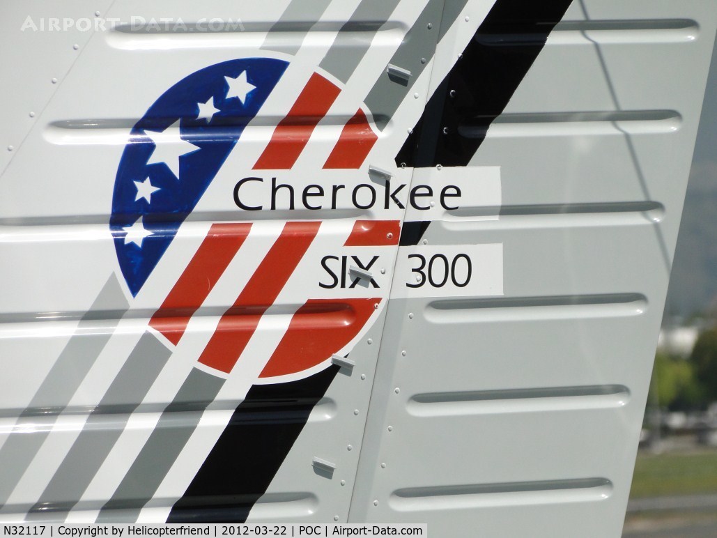 N32117, 1974 Piper PA-32-300 Cherokee Six C/N 32-7540016, Tail decal on the ship