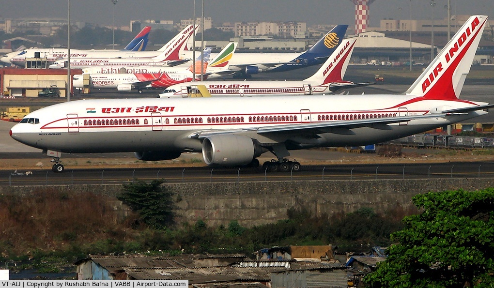 VT-AIJ, 1997 Boeing 777-222/ER C/N 26943, Taken By Me On Mumbai Airport.