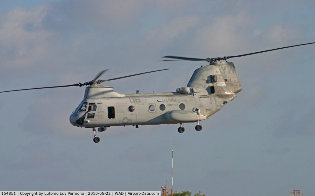154851, Boeing Vertol CH-46F Sea Knight C/N 2458, USMC
