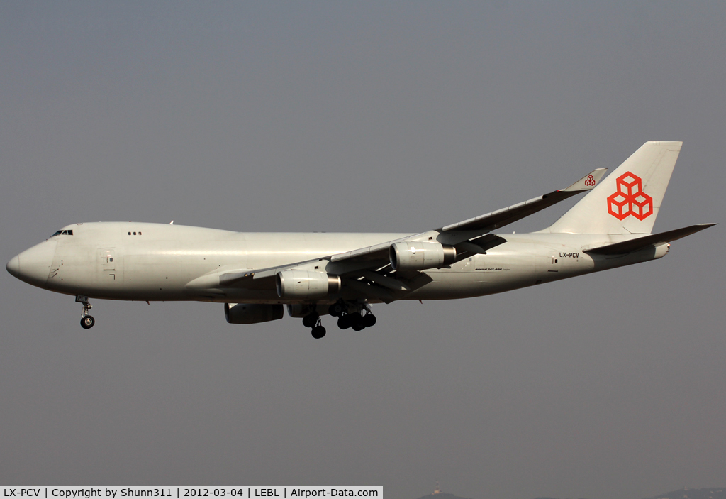 LX-PCV, 1999 Boeing 747-4R7F/SCD C/N 29732, Landing rwy 25R without titles...