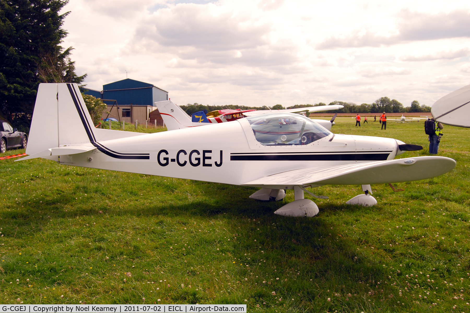 G-CGEJ, 2009 Alpi Aviation Pioneer 200-M C/N LAA 334-14909, Attending the Fly-in at Clonbullogue.