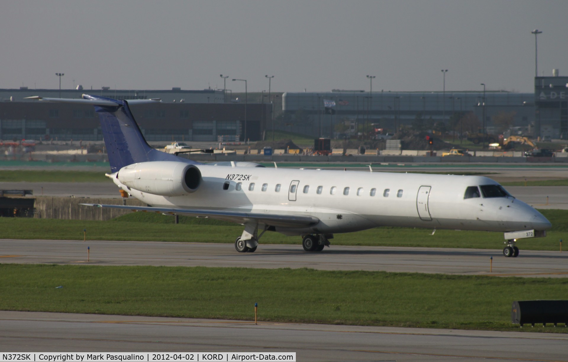 N372SK, 2001 Embraer ERJ-140LR (EMB-135KL) C/N 145538, EMB-135KL