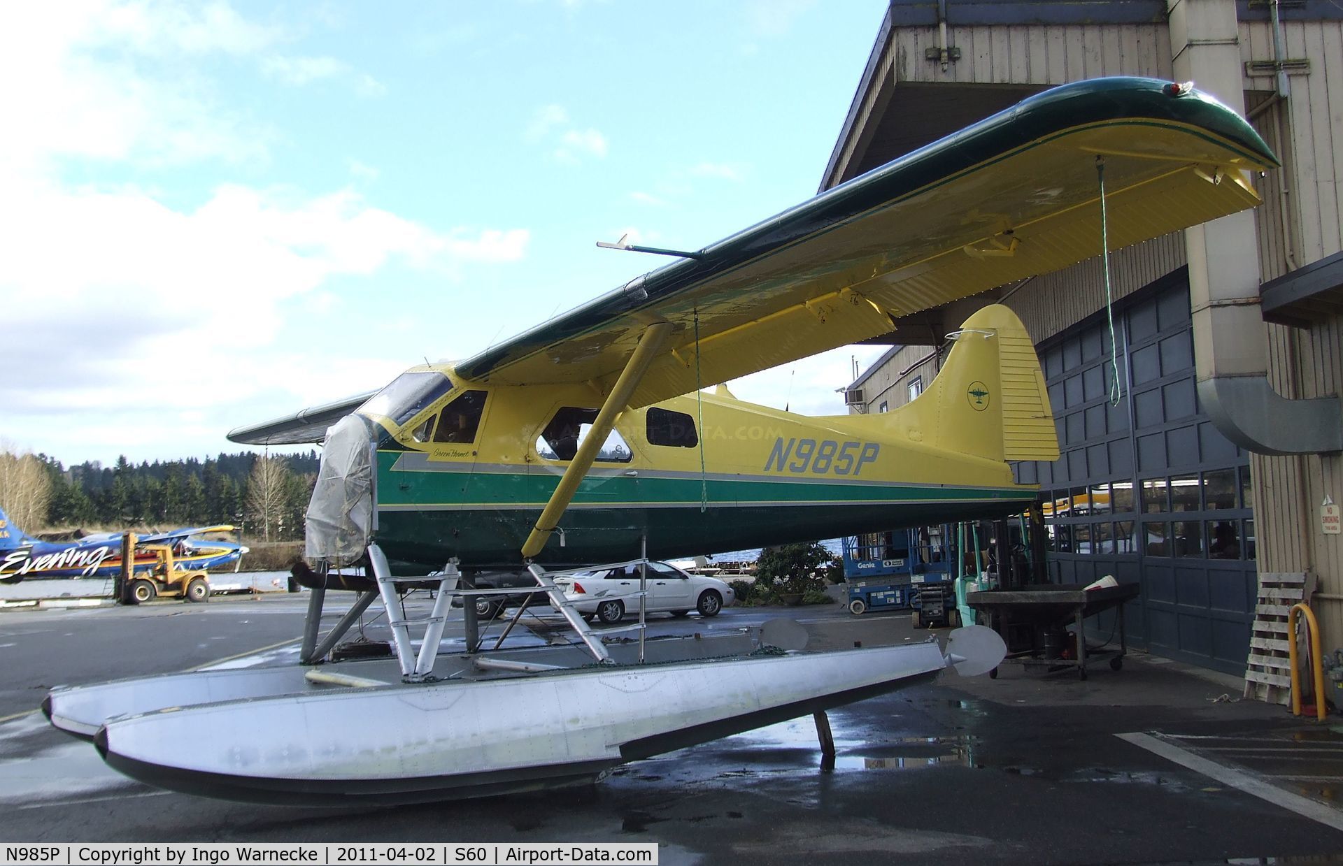 N985P, 1966 De Havilland Canada DHC-2 MK. I(L20A) C/N 1624, De Havilland Canada DHC-2 Beaver on floats (minus engine) at Kenmore Air Harbor, Kenmore WA