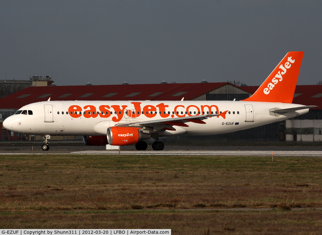 G-EZUF, 2011 Airbus A320-214 C/N 4676, Lining up rwy 32R for departure...