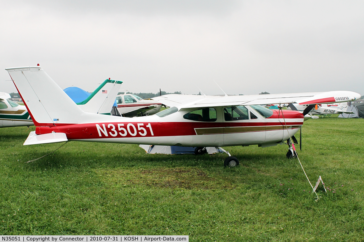 N35051, 1976 Cessna 177RG Cardinal C/N 177RG1038, EAA Airventure 2010.