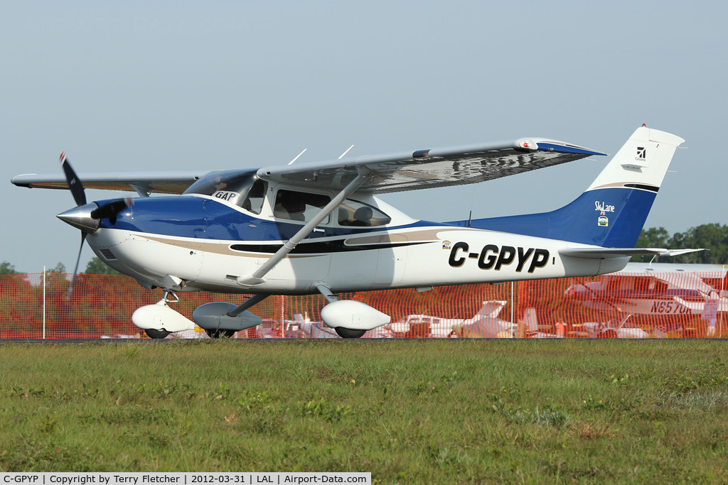 C-GPYP, 2004 Cessna 182T Skylane C/N 18281395, 2004 Cessna 182T, c/n: 18281395 at 2012 Sun N Fun