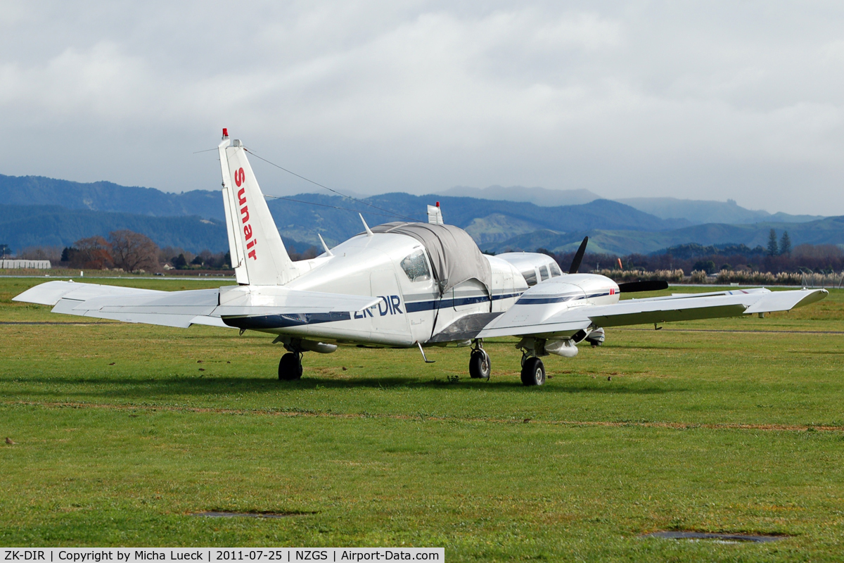 ZK-DIR, Piper PA-23-250 C/N 27-4242, At Gisborne