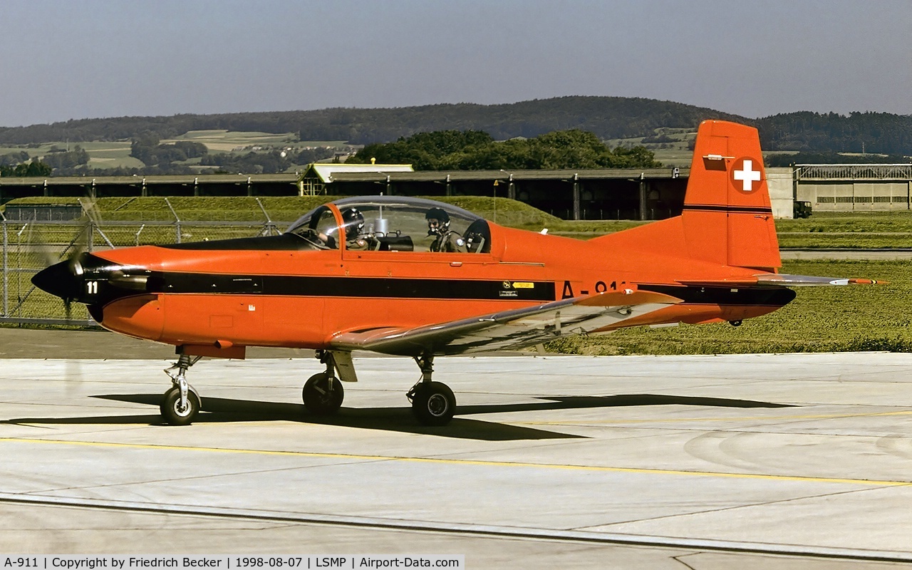 A-911, 1982 Pilatus PC-7 C/N 319, taxying to the flightline