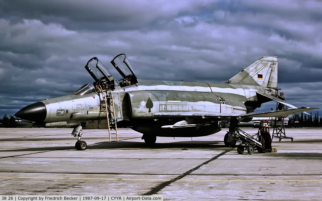 38 26, 1972 McDonnell Douglas F-4F Phantom II C/N 4681, preparing for the next mission