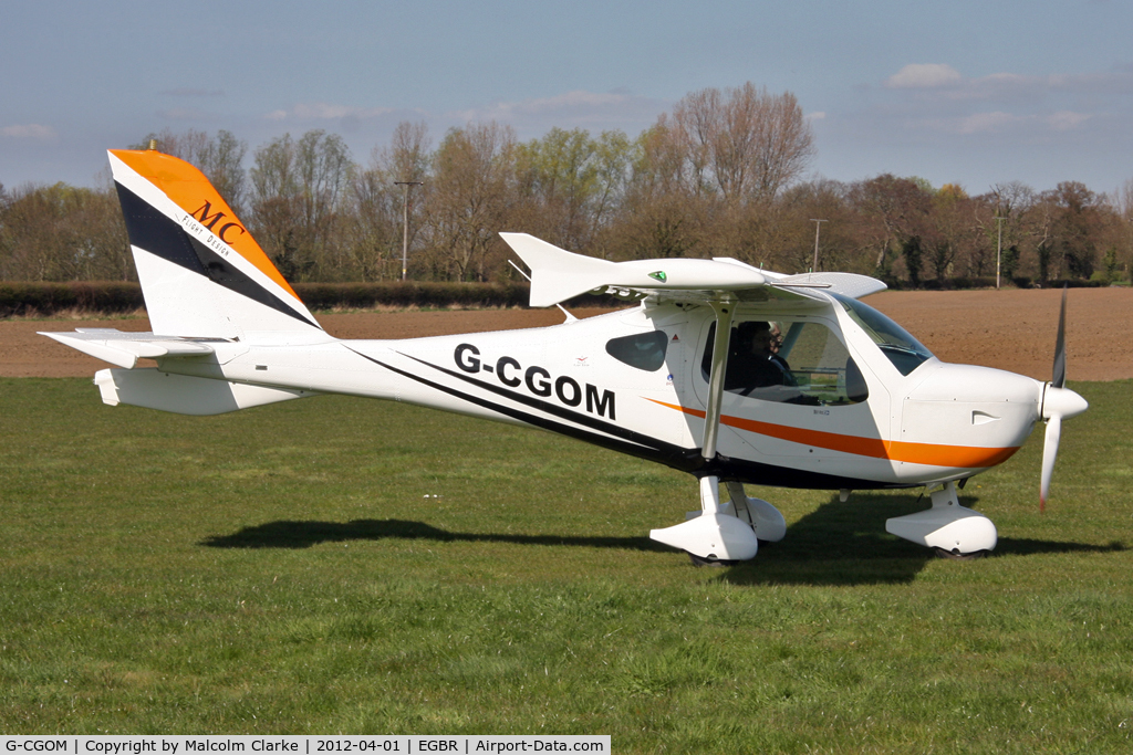 G-CGOM, 2010 Flight Design MC C/N A-10-04-31, Flight Design MC, Breighton Airfield's 2012 April Fools Fly-In.