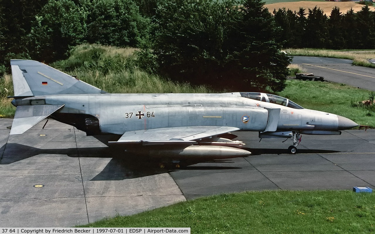 37 64, 1972 McDonnell Douglas F-4F Phantom II C/N 4504, flightline at Fliegerhorst Pferdsfeld
