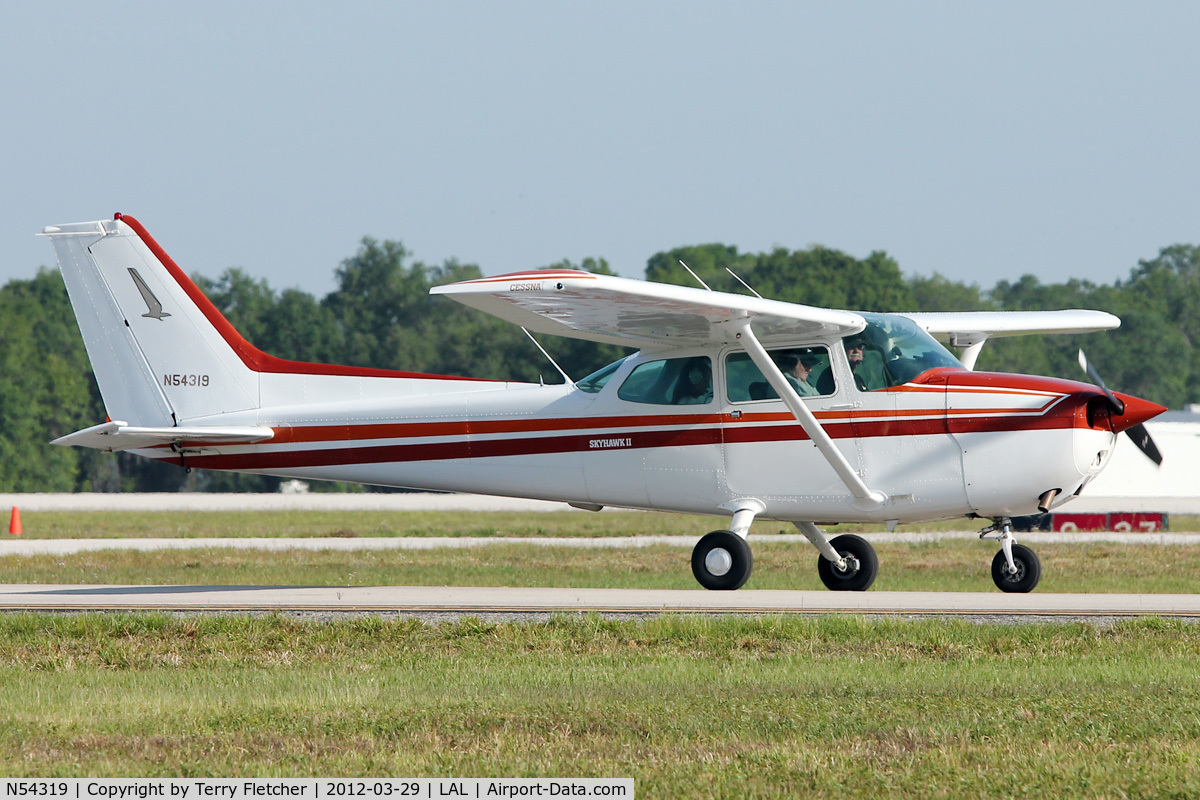 N54319, 1981 Cessna 172P C/N 17274954, 1981 Cessna 172P, c/n: 17274954 at 2012 Sun N Fun