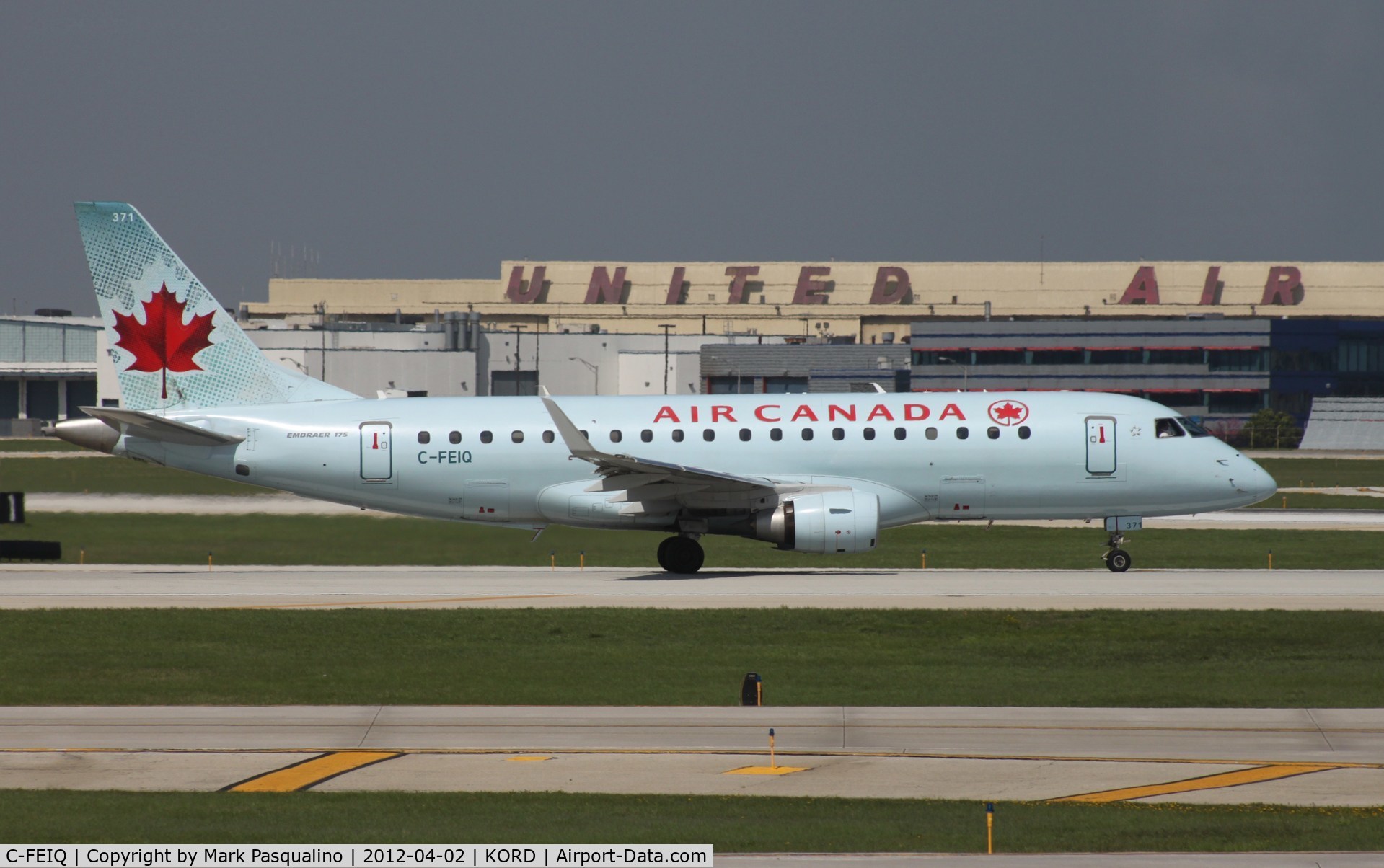 C-FEIQ, 2005 Embraer 175SU (ERJ-170-200SU) C/N 17000083, ERJ 170-200 SU