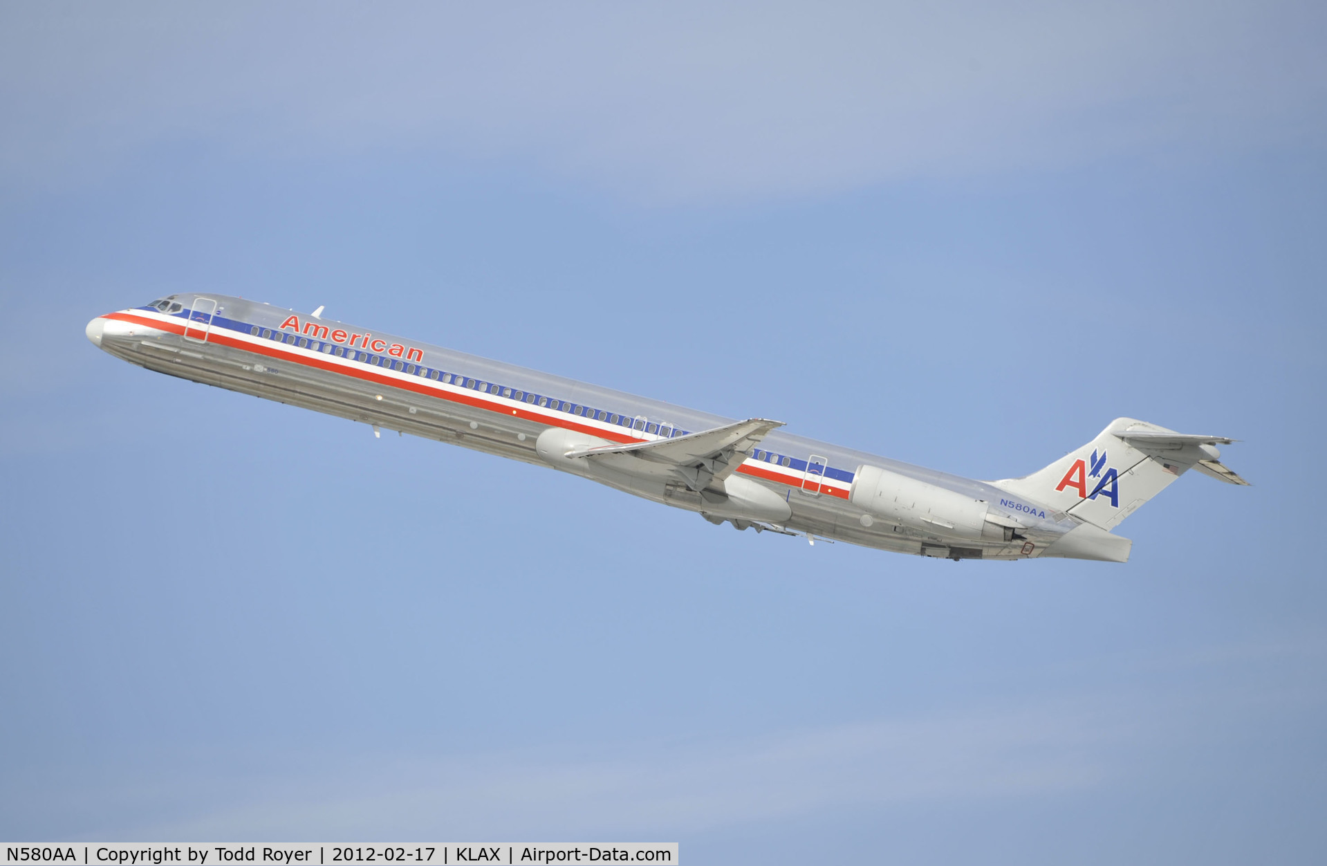 N580AA, 1991 McDonnell Douglas MD-82 (DC-9-82) C/N 53157, departing LAX on 25R
