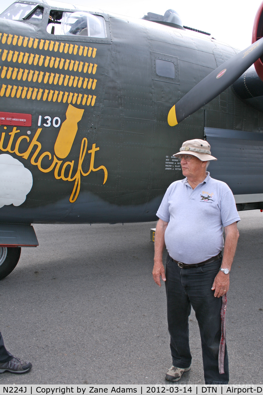 N224J, 1944 Consolidated B-24J-85-CF Liberator C/N 1347 (44-44052), Our Pilot, Jim Goolsby, for the Collings Foundation B-24J 