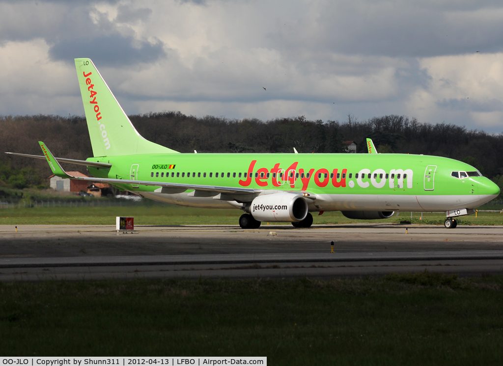 OO-JLO, 2007 Boeing 737-8K5 C/N 34692, Taxiing to the Terminal... still in Jet4You c/s