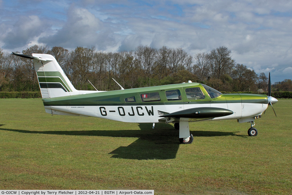 G-OJCW, 1979 Piper PA-32RT-300 Lance II C/N 32R-7985062, 1979 Piper PA-32RT-300 Lance II, c/n: 32R-7985062 at Old Warden