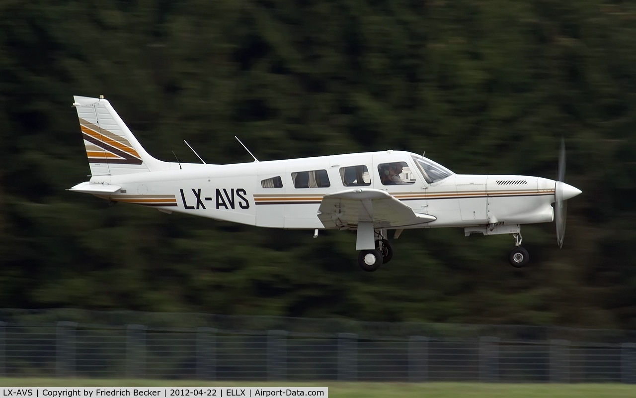 LX-AVS, 1981 Piper PA-32R-301T Turbo Saratoga C/N 32R-8129087, on final RW24