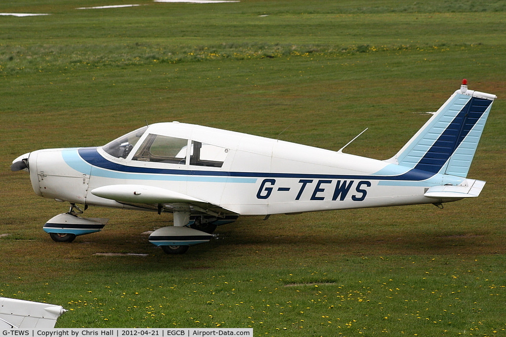 G-TEWS, 1968 Piper PA-28-140 Cherokee B C/N 28-25128, privately owned