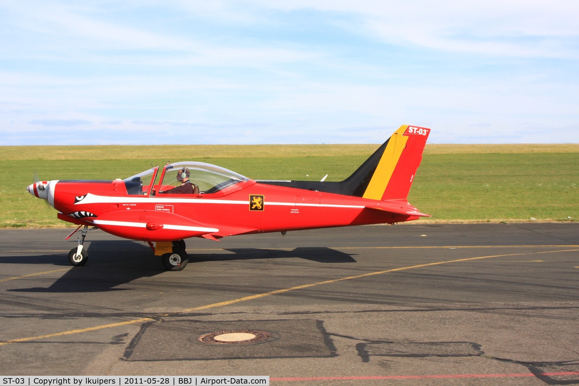 ST-03, SIAI-Marchetti SF-260MB C/N 10-03, On its way to a display at Aviation Expo Europe on Bitburg Airport in 2011