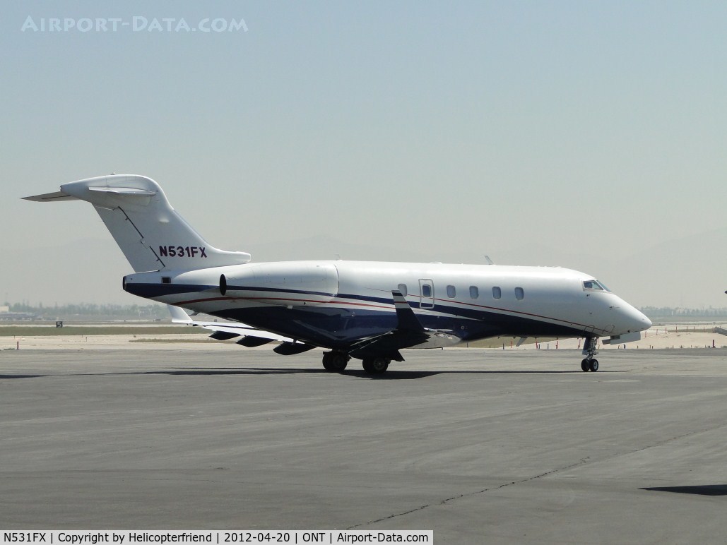 N531FX, 2007 Bombardier Challenger 300 (BD-100-1A10) C/N 20150, Pick up or drop off completed and starting to taxi towards the runway