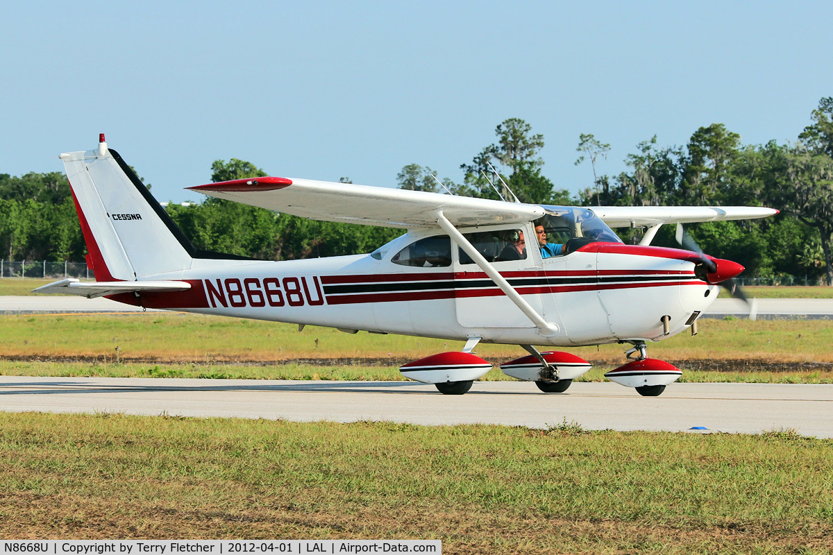 N8668U, 1965 Cessna 172F C/N 17252571, At 2012 Sun N Fun
