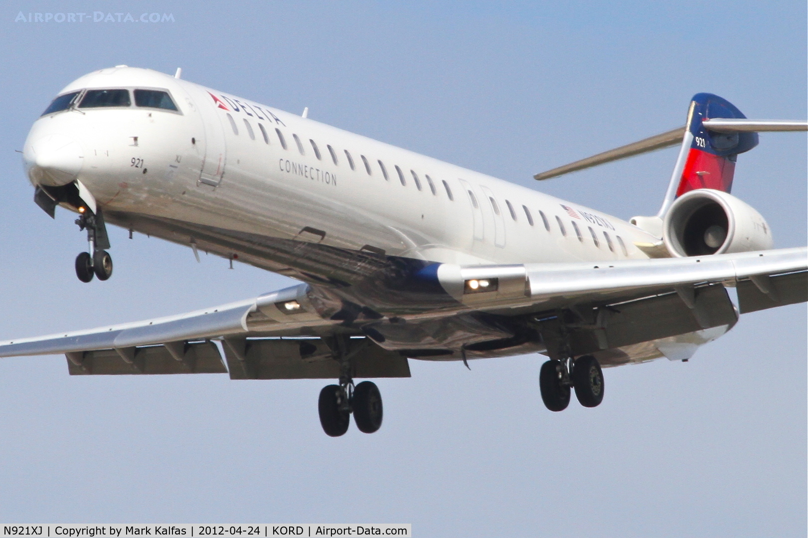 N921XJ, 2008 Bombardier CRJ-900ER (CL-600-2D24) C/N 15172, Pinnacle Airlines/Delta Connection Bombardier CL600-2D24, FLG3586 arriving from KMSP, RWY 28 approach KORD.