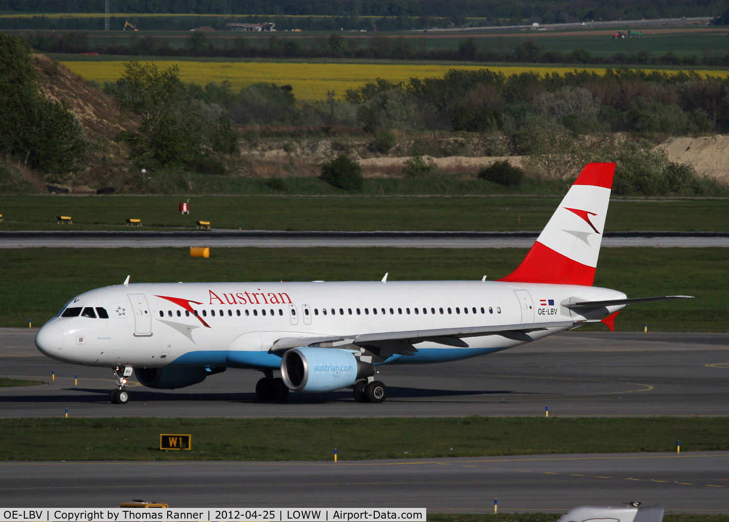 OE-LBV, 2000 Airbus A320-214 C/N 1385, Austrian Airlines Airbus A320