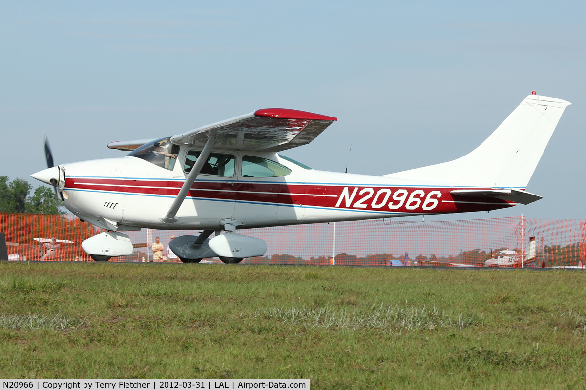 N20966, 1972 Cessna 182P Skylane C/N 18261327, At 2012 Sun N Fun