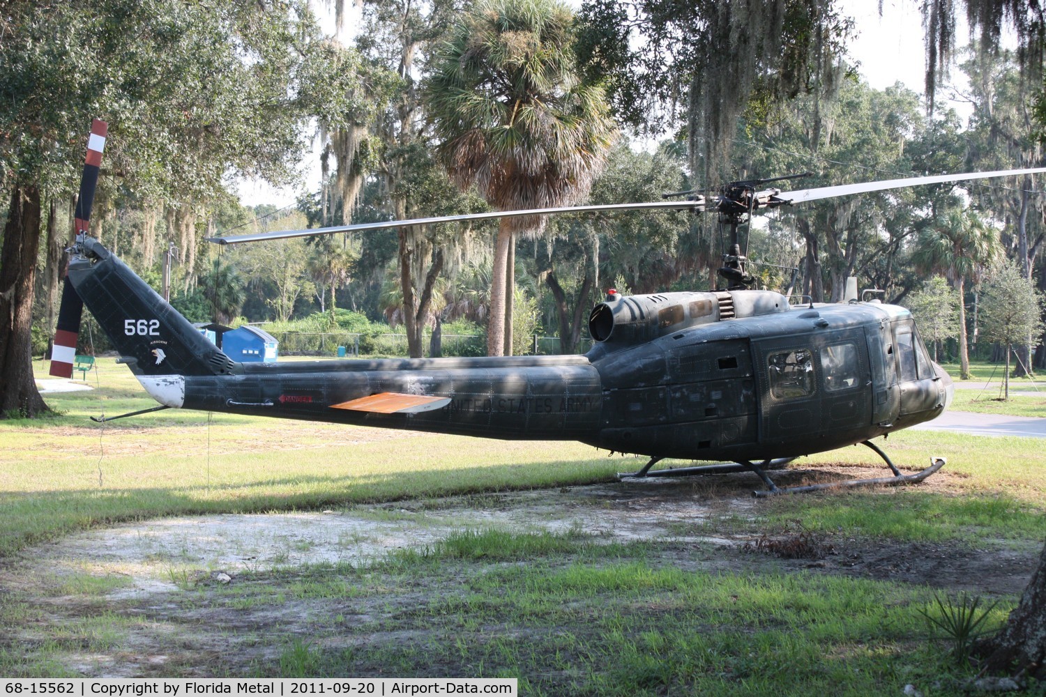 68-15562, 1968 Bell UH-1H Iroquois C/N 10492, Huey at Veterans Park Tampa
