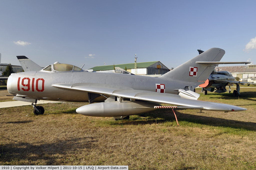 1910, PZL-Mielec Lim-5 (MiG-17F) C/N 1C1910, at Montelimar Museum