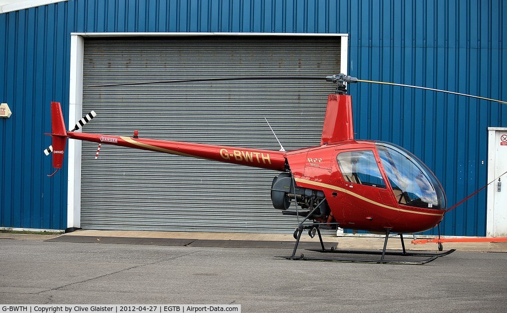 G-BWTH, 1991 Robinson R22 Beta C/N 1767, Ex: N4052R > HB-XYD > G-BWTH - Originally owned to, Sloane Helicopters Ltd in June 1996 & Currently with & Trading as, Helicopter Services since August 2001