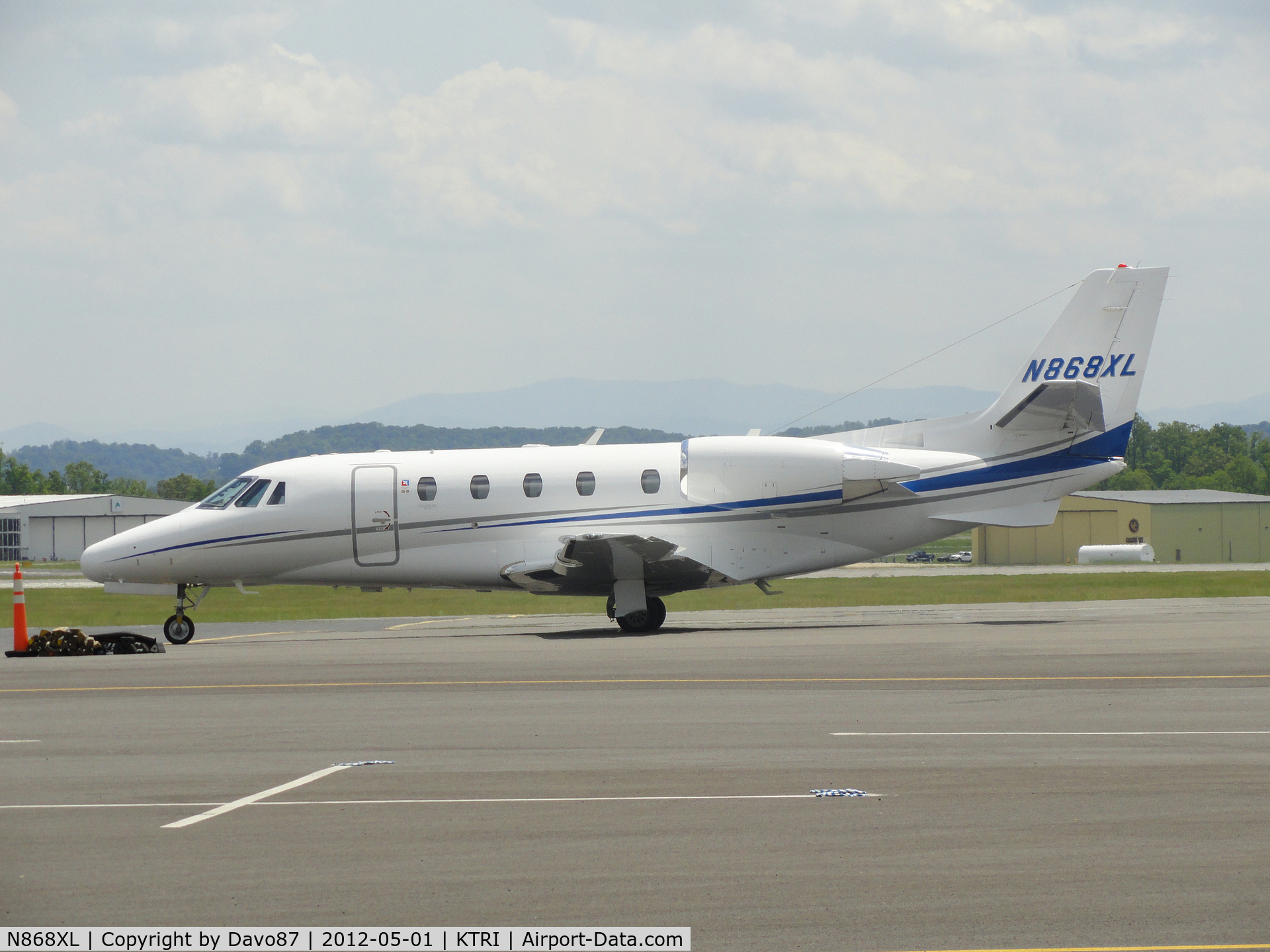 N868XL, 2005 Cessna 560XL C/N 560-5603, Parked at Tri-Cities Airport on May 1, 2012.