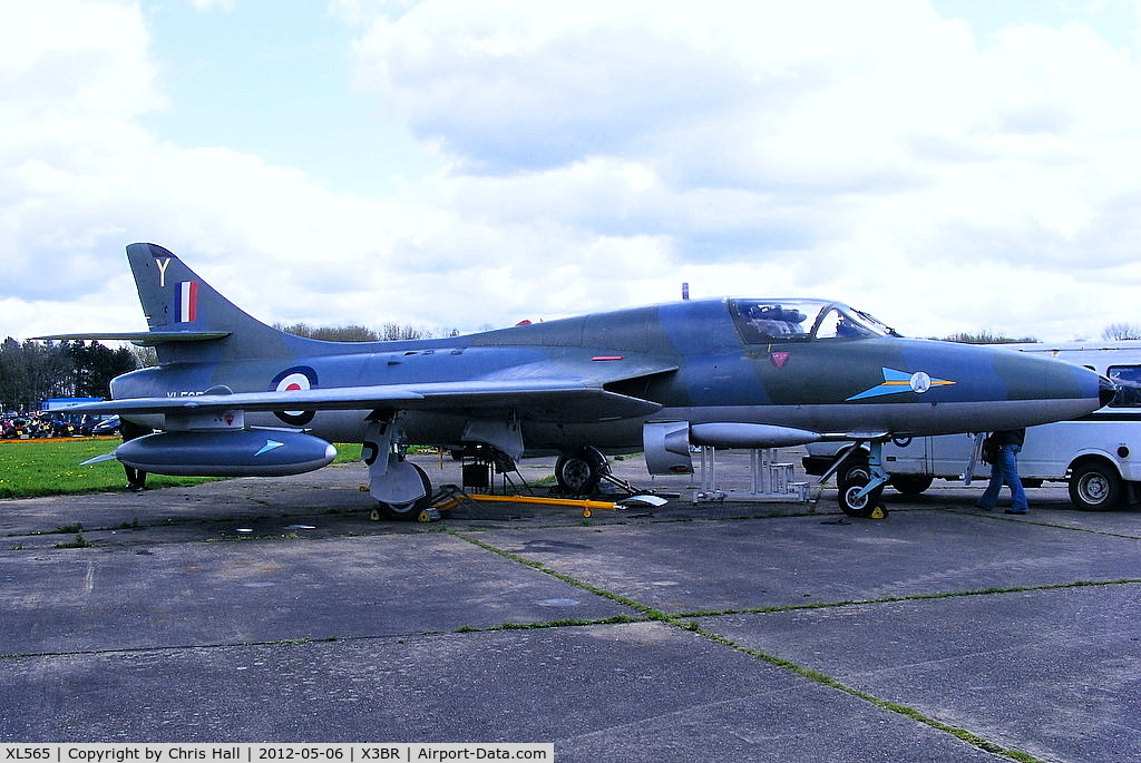 XL565, 1958 Hawker Hunter T.7 C/N 41H/693716, at the Cold War Jets open day, Bruntingthorpe