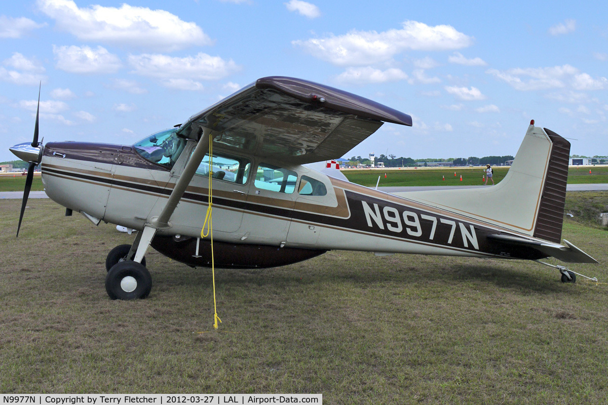 N9977N, 1976 Cessna 180J C/N 18052632, At 2012 Sun N Fun