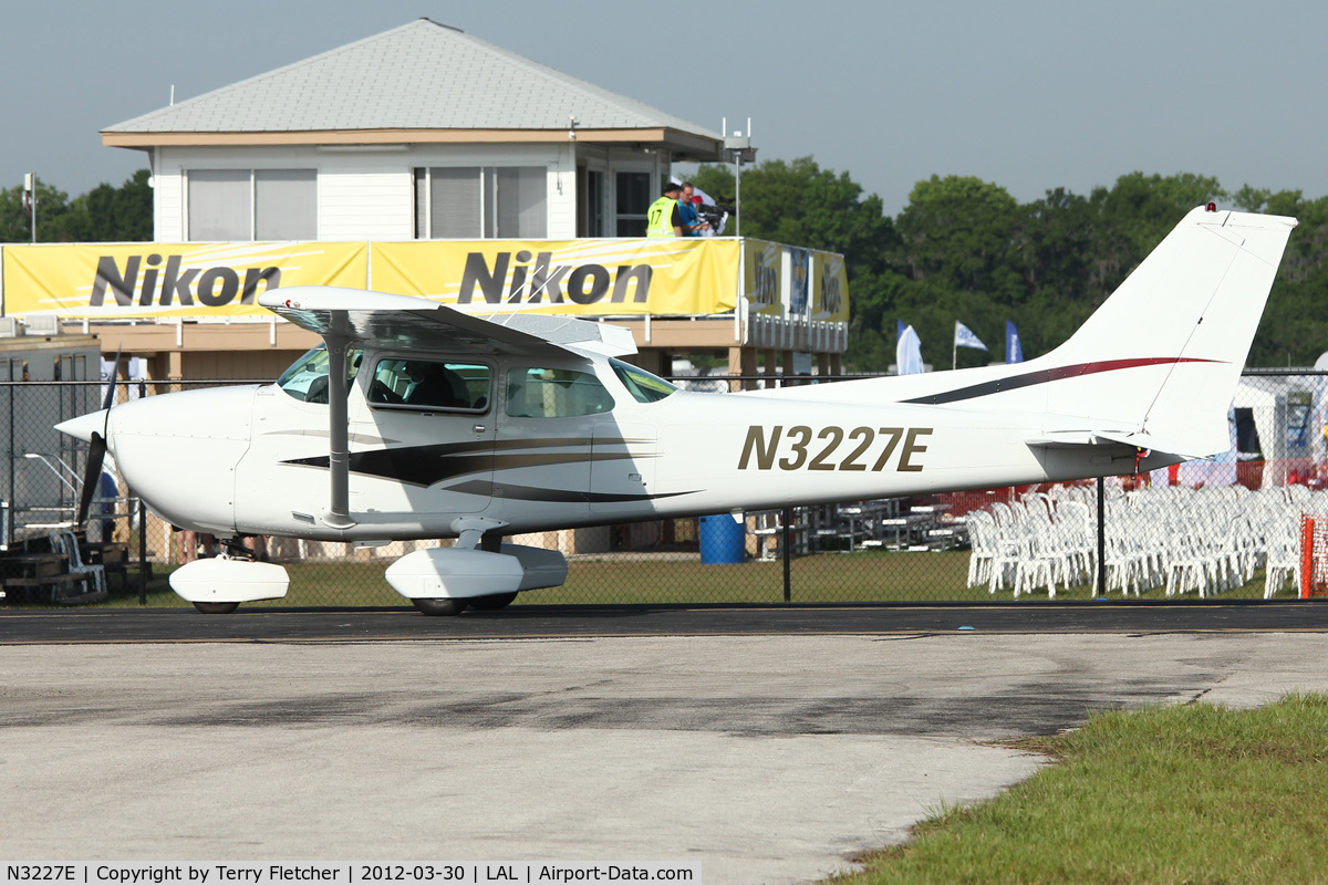 N3227E, 1978 Cessna 172N C/N 17271475, At 2012 Sun N Fun