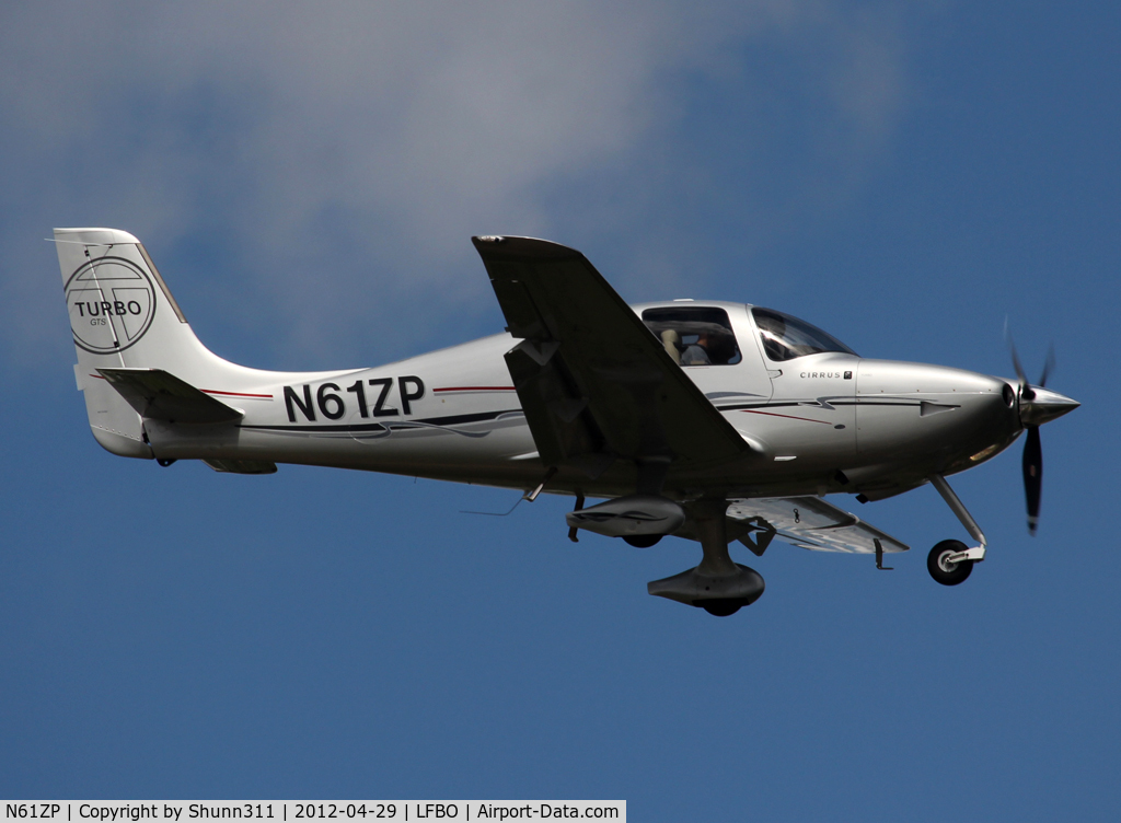 N61ZP, Cirrus SR22 GTS Turbo C/N 3411, Landing rwy 14R