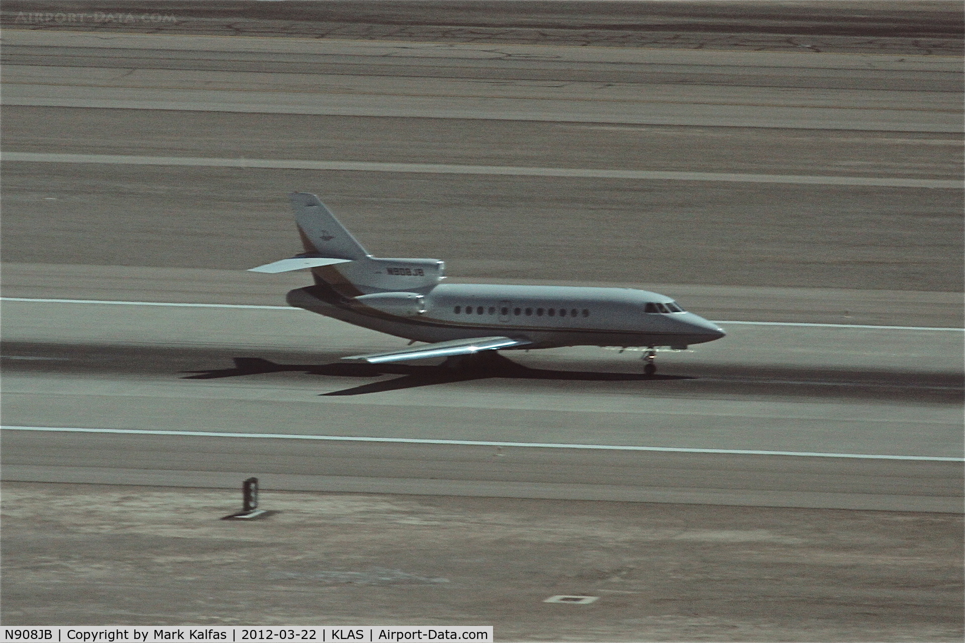 N908JB, 1992 Dassault Falcon 900 C/N 112, Jimmy Buffett/STRANGE BIRD INC. MYSTERE FALCON 900 departing RWY 19R KLAS, en route to Palm Beach International/KPBI.