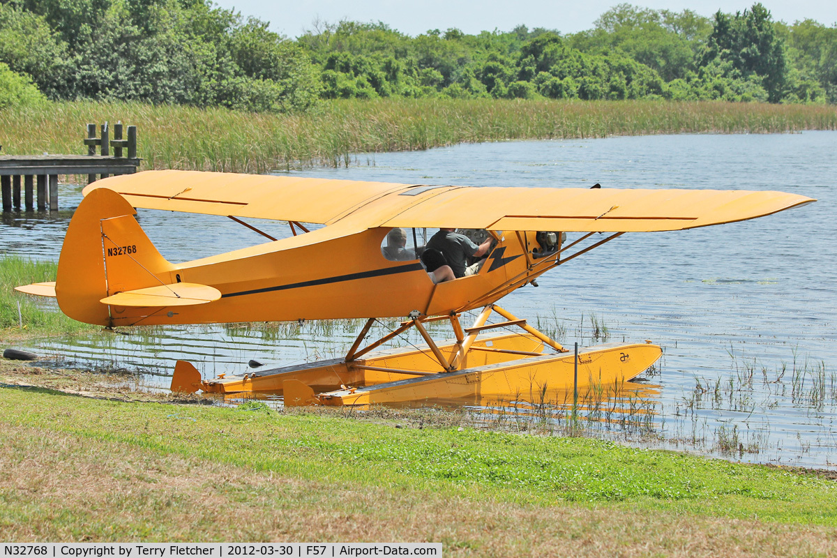 N32768, 1940 Piper J3C-65 Cub C/N 5603, At Jack Brown's Seaplane Base  ,Winter Haven , Florida