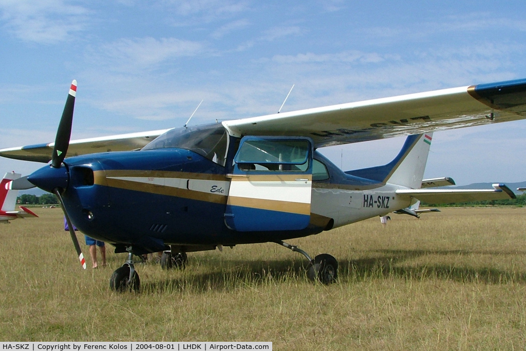 HA-SKZ, 1978 Cessna 210M Centurion C/N 21062785, Dunakeszi