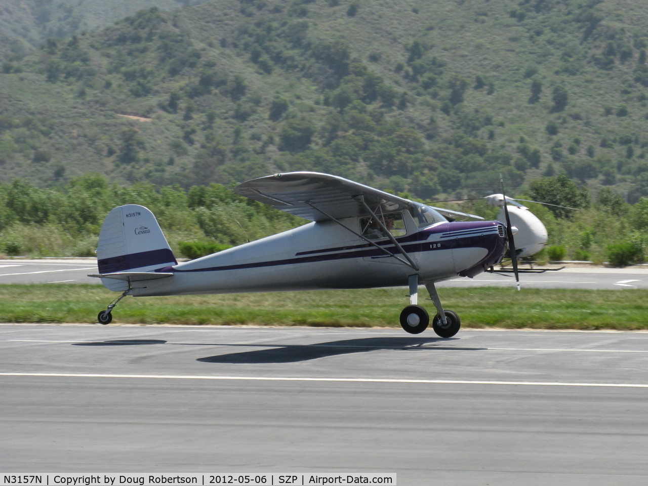 N3157N, 1947 Cessna 120 C/N 13415, 1947 Cessna 120, Continental C85 85 Hp, touchdown Rwy 22