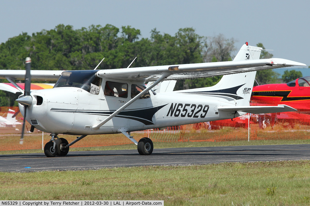 N65329, 2004 Cessna 172S C/N 172S9702, At 2012 Sun N Fun