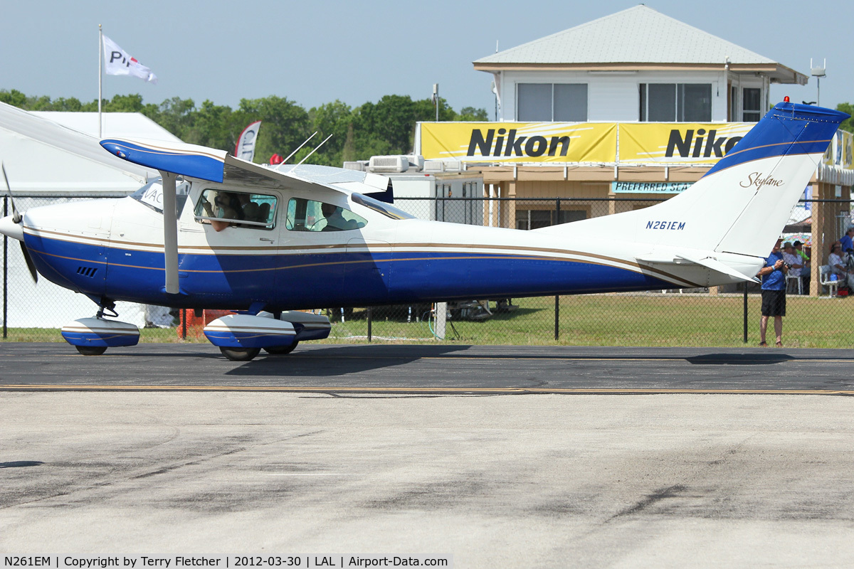 N261EM, 1971 Cessna 182N Skylane C/N 18260587, At 2012 Sun N Fun