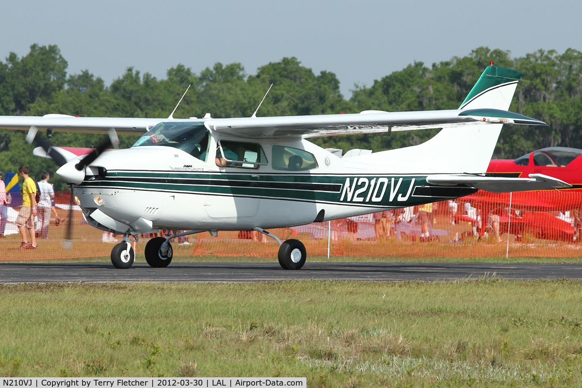 N210VJ, 1979 Cessna T210N Turbo Centurion C/N 21063387, At 2012 Sun N Fun