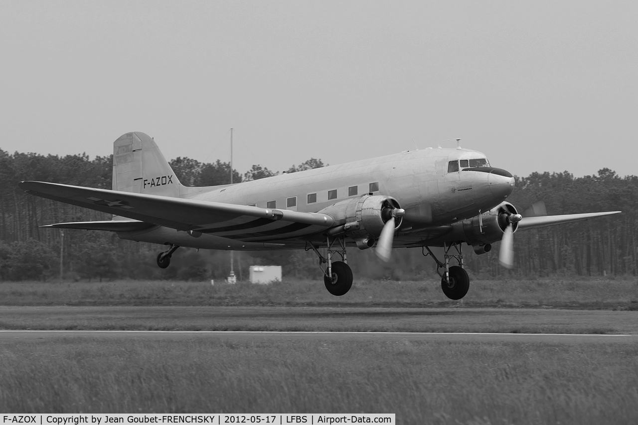 F-AZOX, 1945 Douglas DC-3C-S1C3G (C-47B-35-DK) C/N 16604, take of runway 27
