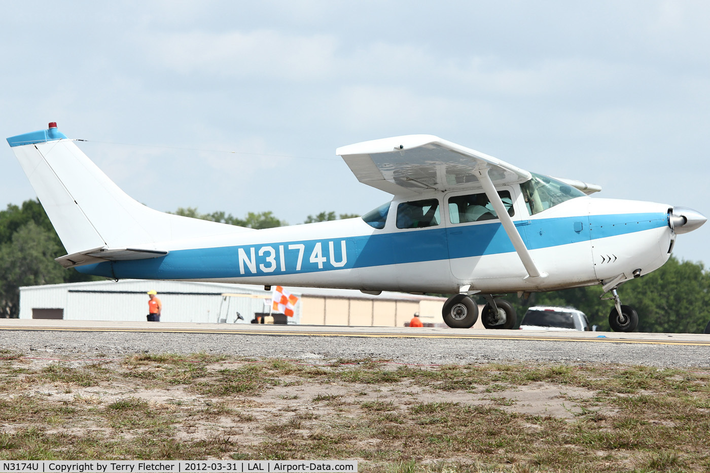 N3174U, 1963 Cessna 182F Skylane C/N 18254574, At 2012 Sun N Fun