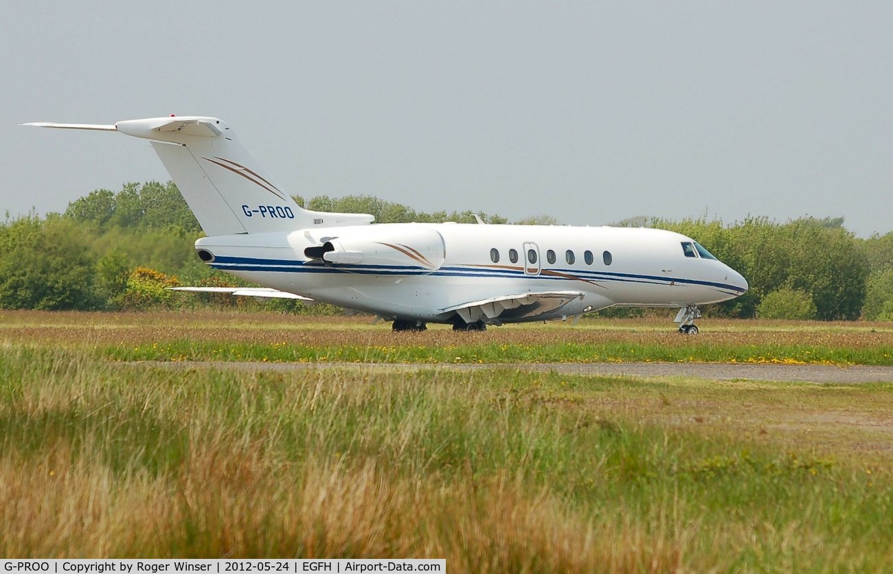 G-PROO, 2009 Hawker Beechcraft 4000 C/N RC-34, Visiting Hawker 4000 Horizon operated by Hangar 8 Management. Previously registered M-PAUL.