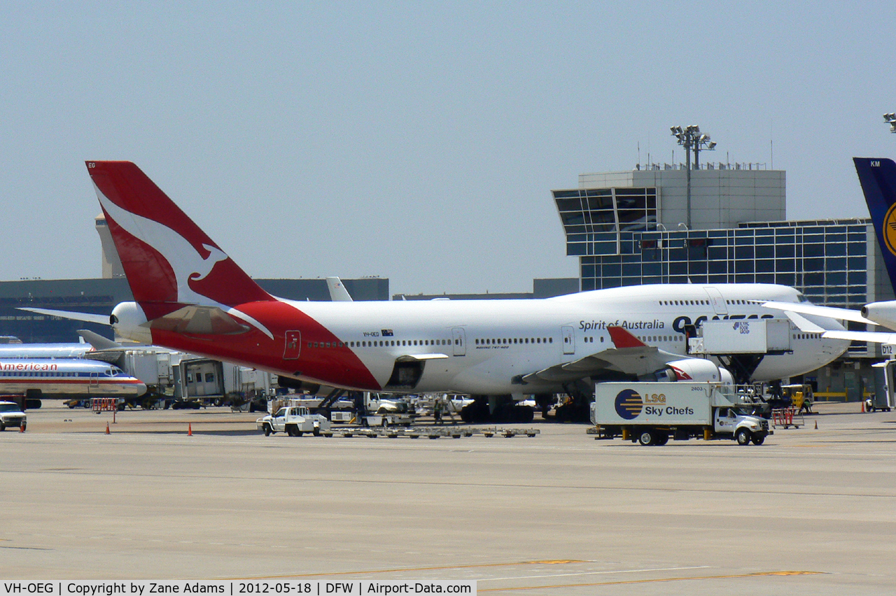 VH-OEG, 2002 Boeing 747-438/ER C/N 32911, At DFW Airport