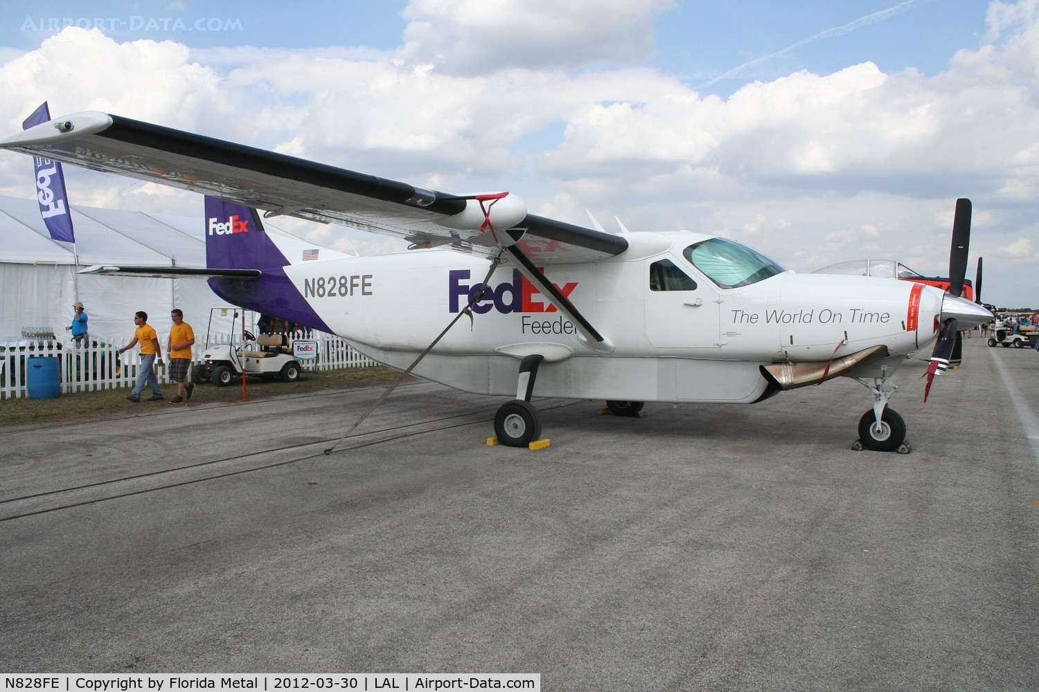 N828FE, Cessna 208B C/N 208B0122, Fed Ex Caravan
